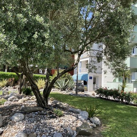 Villa Lisa - La Quiete E Il Profumo Del Mare Градо Екстериор снимка
